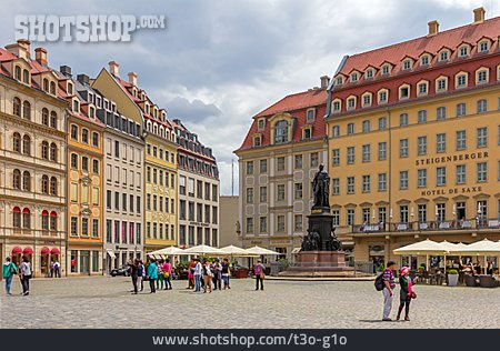 
                Tourismus, Dresden, Neumarkt                   