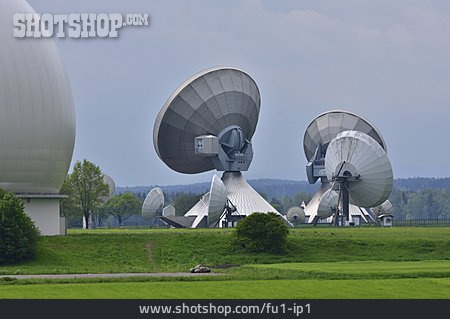 
                Radioteleskop, Funkstation, Bodenstation                   