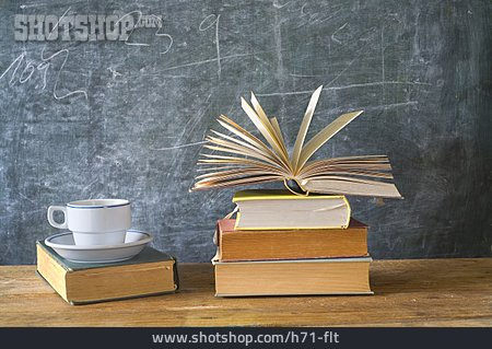 
                Schule, Bildung, Bücher                   