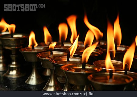 
                Kerzen, Spiritualität                   