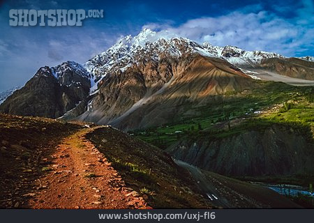 
                Berggipfel, Gebirgsmassiv, Karakorum                   