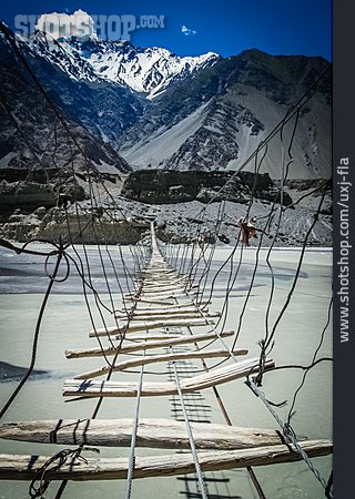 
                Fluss, Hängebrücke, Karakorum                   