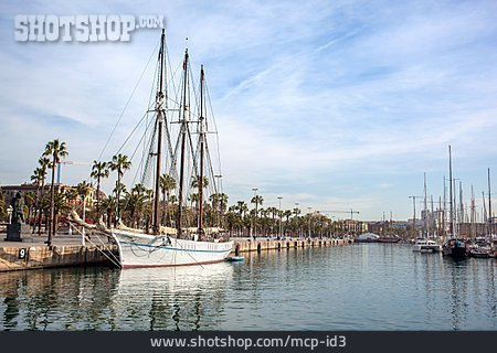 
                Barcelona, Yachthafen, Port Olimpic                   
