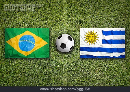
                Fußball, Südamerika, Brasilien, Uruguay                   