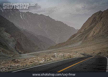 
                Landstraße, Himalaya, Karakorum Highway                   