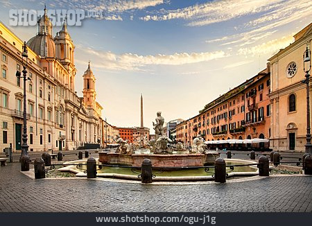 
                Brunnenfigur, Piazza Navona, Fontana Del Moro                   