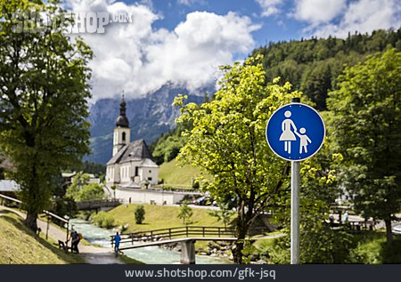 
                Verkehrsschild, Fußgänger, Berchtesgaden                   