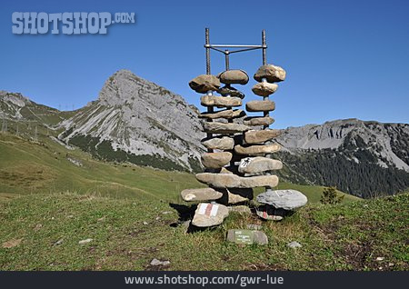 
                Alpen, Steinstapel, Giswil                   