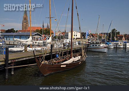 
                Hafenstadt, Schleswig                   