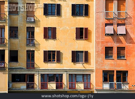 
                Wohnhaus, Fassade, Fenster, Florenz                   