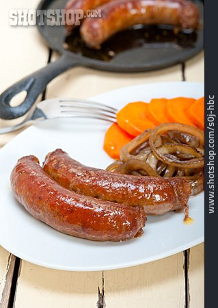 
                Hausmannskost, Rindfleisch, Knackwurst                   