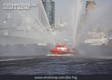 
                Hamburg, Feuerschiff, Hafengeburtstag                   
