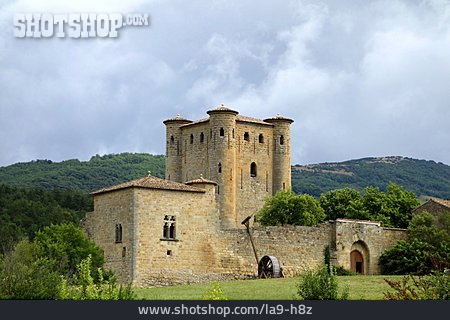 
                Mittelalterlich, Burgruine                   