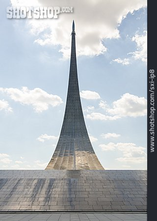 
                Kosmonautenmuseum, Denkmal Für Die Eroberer Des Weltraums                   