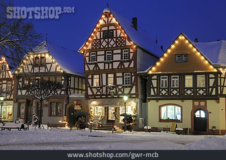 
                Seligenstadt, Weihnachtsbeleuchtung                   