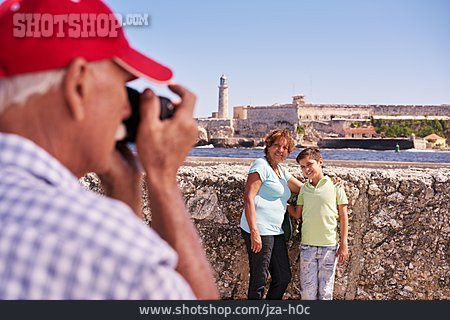 
                Fotografieren, Touristen, Urlaubsfoto                   