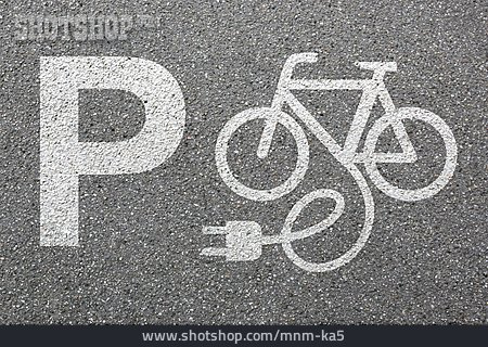 
                Fahrrad, Parkplatz, Elektrofahrrad, Ladestation                   