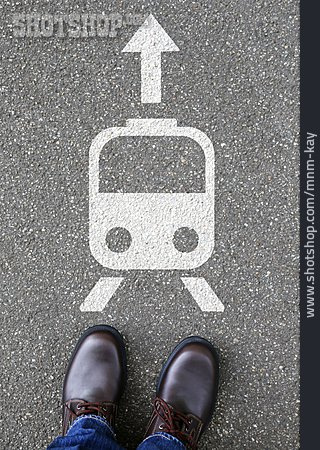 
                Richtung, Pfeil, öffentliche Verkehrsmittel                   