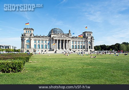 
                Berlin, Reichstag, Bundesregierung, Reichtagsgebäude                   