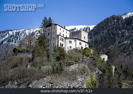 
                Osttirol, Matrei, Schloss Weißenstein                   