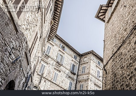 
                Altbau, Assisi                   