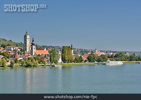 
                Stein, Donau, Krems                   