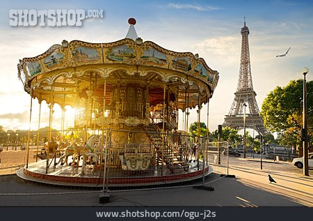 
                Karussell, Paris, Eiffelturm                   