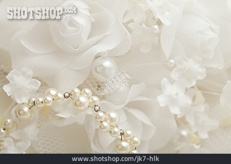 
                Hochzeit, Perlenkette                   