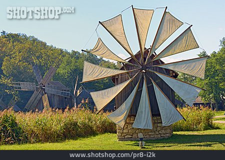 
                Windmühle, Siebenbürgen, Sibiu                   