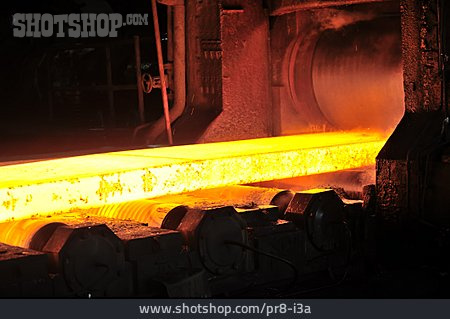 
                Metallindustrie, Hochofenabstich, Schmelzofen                   
