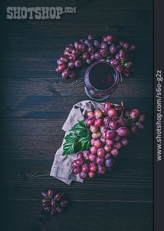 
                Weintrauben, Rotwein                   