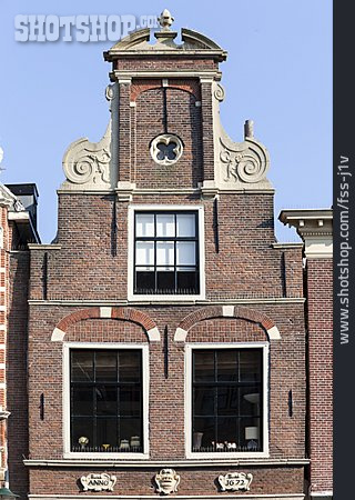 
                Stadthaus, Giebel, Alkmaar                   