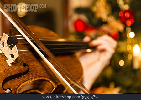 
                Geige, Musizieren, Weihnachtsmusik                   
