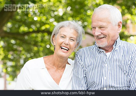 
                Verliebt, Lebensfreude, Seniorenpaar                   