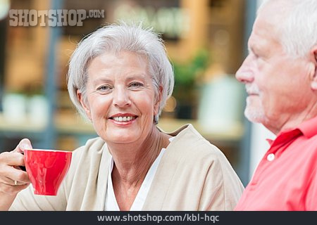 
                Kaffee, Café, Seniorenpaar                   