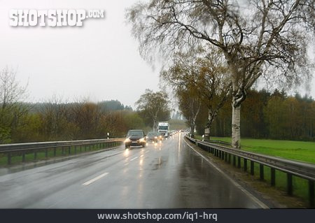 
                Wetter, Regen, Bundesstraße, Hunsrückhöhenstraße                   