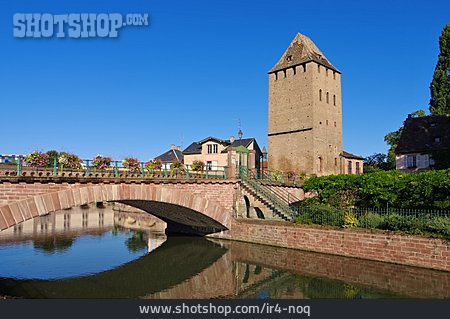 
                Straßburg, Petite France, Gedeckte Brücken                   