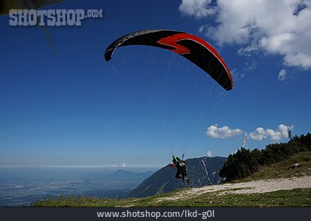 
                Gleitschirmflieger, Berchtesgadener Land                   