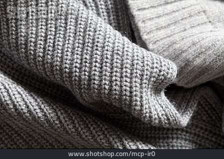 
                Textilien, Pullover, Strickwaren                   