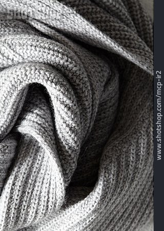 
                Textilien, Winterkleidung, Strickwaren                   