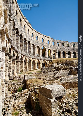 
                Ruine, Amphitheater, Pula                   