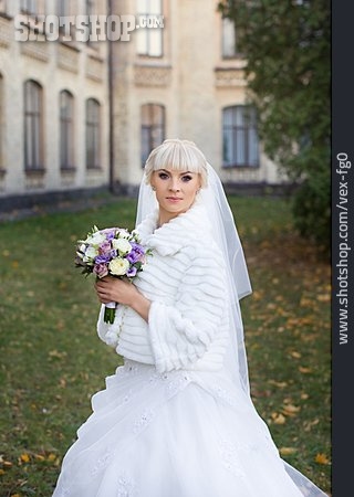 
                Brautstrauß, Braut                   
