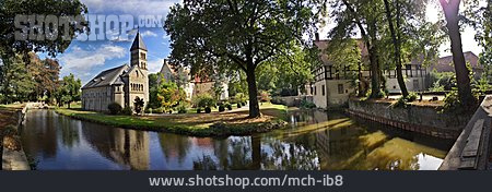 
                Schlosskapelle, Borgholzhausen, Schloss Brincke                   