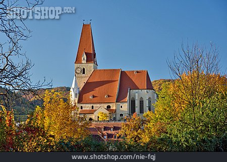 
                Kirche, Wachau, Weißenkirchen                   