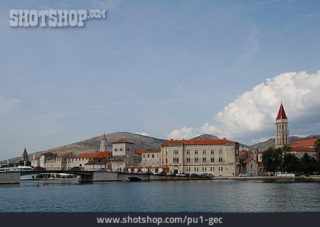 
                Hafenstadt, Trogir                   