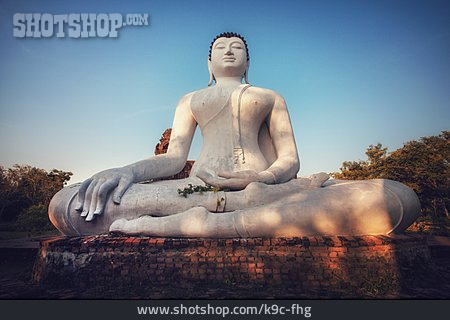 
                Thailand, Buddhastatue, Mueang Boran                   