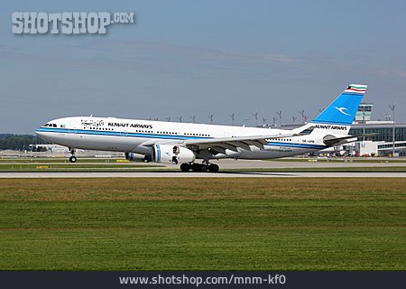 
                Airbus A330, Kuwait Airways                   