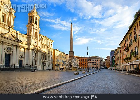 
                Rom, Piazza Navona, Fontana Dei Quattro Fiumi                   