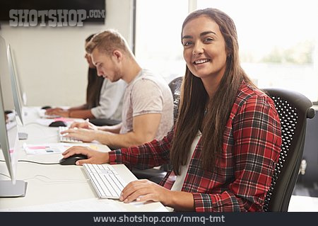 
                Computer, Bildung, Studentin                   