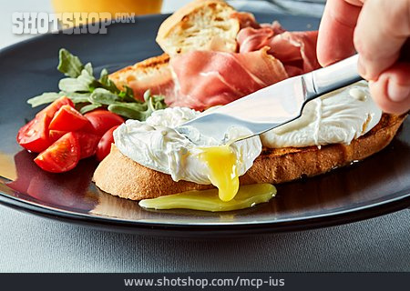
                Frühstück, Pochiert, Eggs Benedict                   